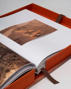 Kites of the Desert: Archaeological Mysteries of Saudi Arabia^ASSOULINE Outlet