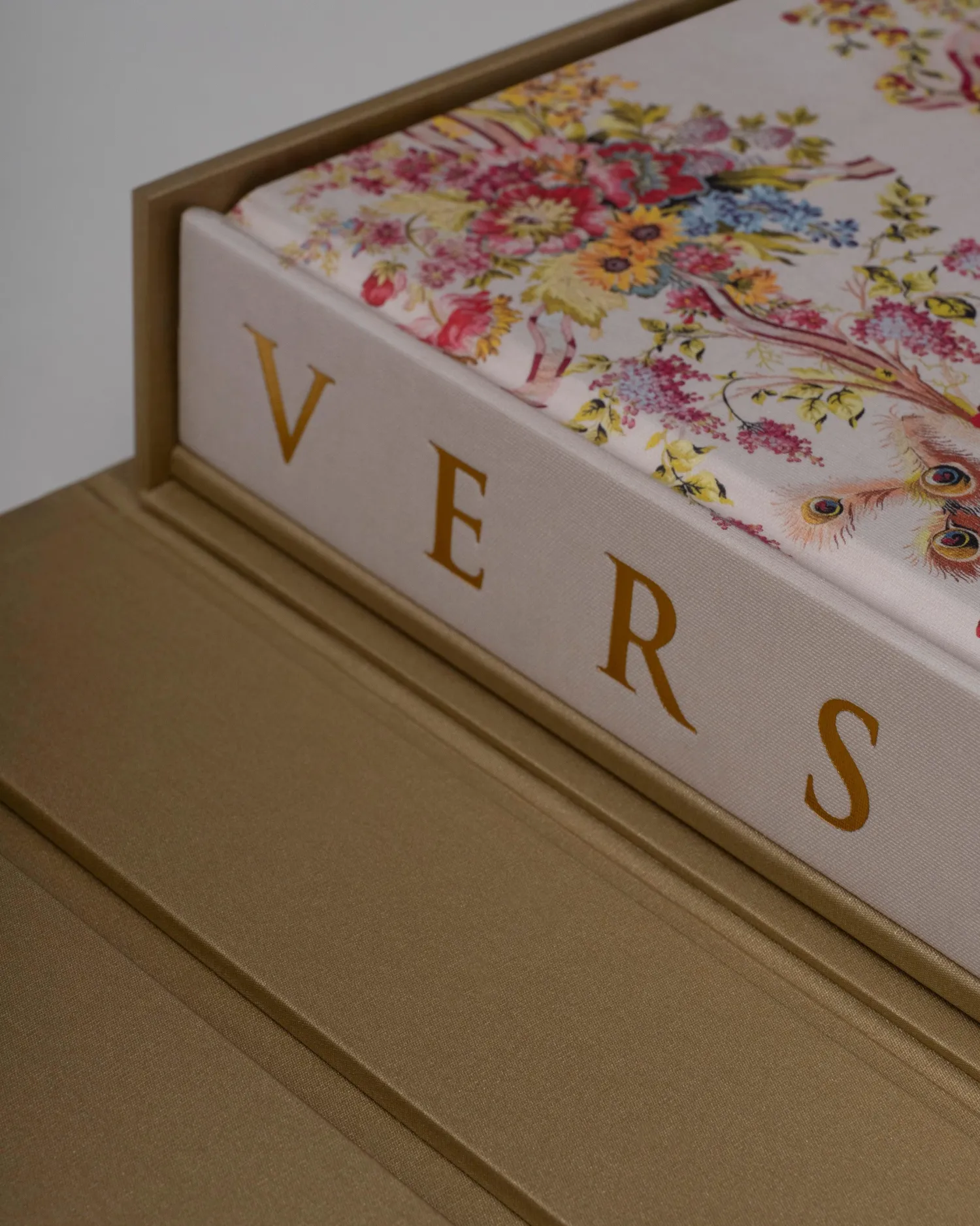 Versailles: From Louis XIV to Jeff Koons^ASSOULINE Online